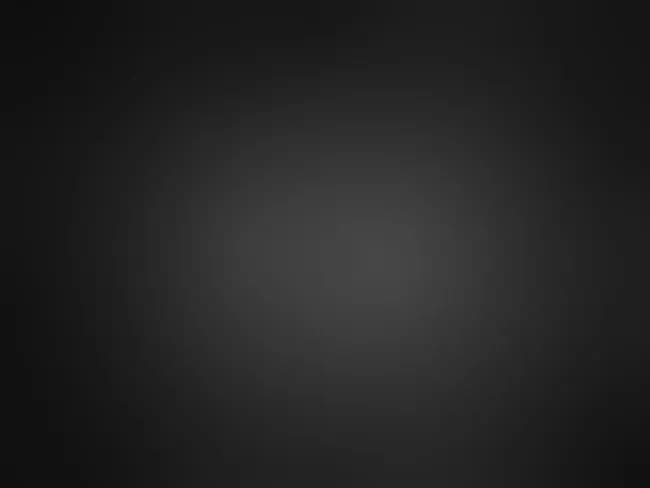 「この世で最も黒い物」　←　何を想像した？