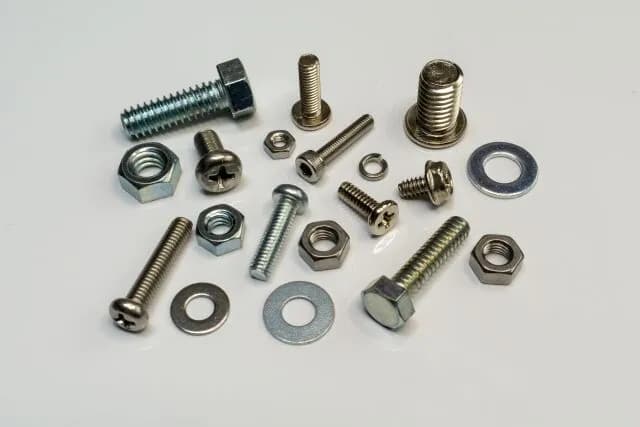 ネジ（ボルト）を締めると固定される理由ｗｗｗ