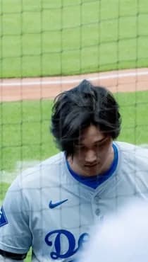 【悲報】大谷翔平さんの頭頂部