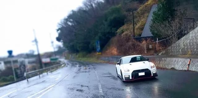 日産って新しいGT-R出せば復活するよな？