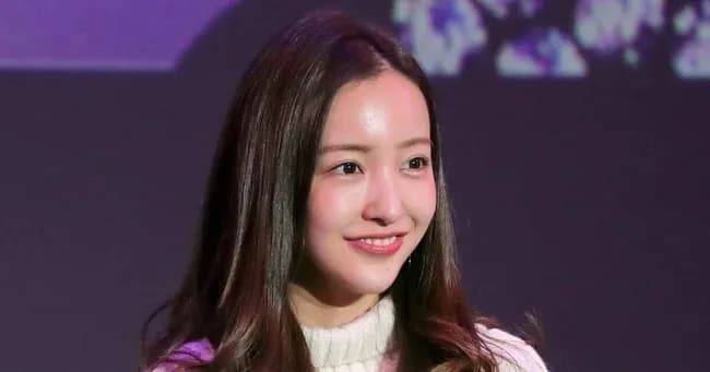 板野友美（34）「タクシー運転手に『急いで下さい』と言ったら『降りて下さい』と。これ私が悪いの？」