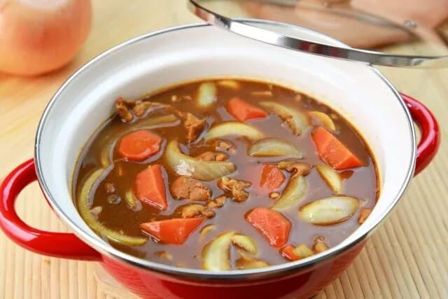 カレールーはS&Bとハウスどっちが好き？🥺