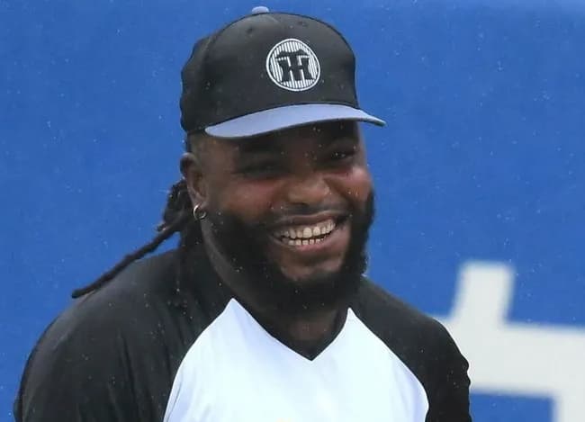 阪神　ドリスの来季残留が正式決定　球団発表　年俸約１億円の単年契約　背番号も「９８」へ変更「来年も藤川監督を胴上げできるように」