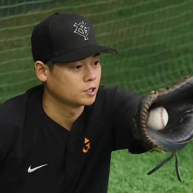巨人・坂本勇人捕手が現役引退しブルペン捕手転身「ジャイアンツのユニホームを着てプレーできたことは誇り」