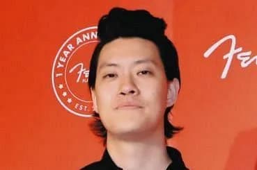 なぁ粗品って芸人がご意見番ポジションなのが謎なんやけど