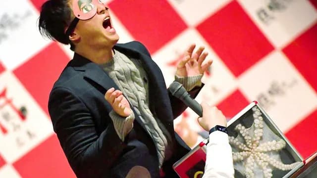 カープ佐々木泰が目隠しで『タコ』を触った時のリアクションｗｗｗｙｗ