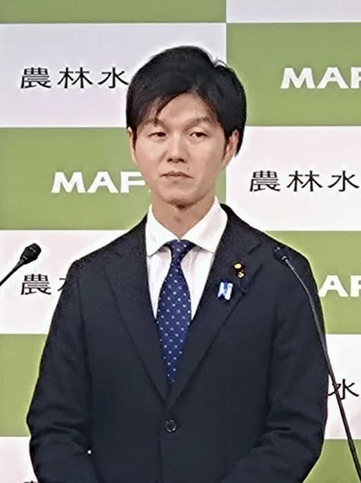 鈴木農林水産大臣「お米券はそんなに経費かからないもん！😡」