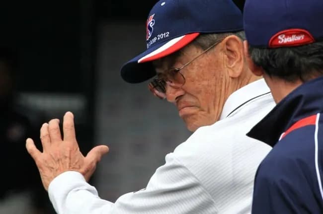 【悲報】広岡達朗「三原マジックも野村克也のデータ野球も大嘘。真実はサイン盗みなどのスパイ行為」