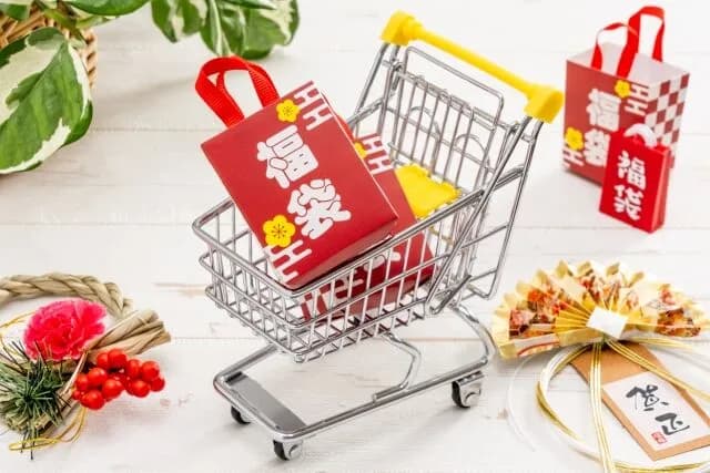 【悲報】年末年始正月どっちがセール安いか論争、ガチで結論が出ないWWWWWWWWWWWWWWWWWWWWWWWWWWWWWWWW