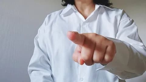 市民団体「桜花中学校は特攻兵器と同じ名前だからけしからん」←大和大学とかには言わないの？