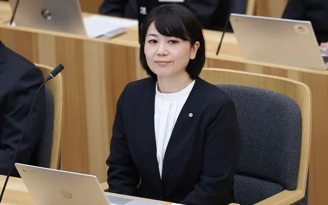 【文春】前橋市の小川晶さん、お泊まり旅行までしていたことが判明