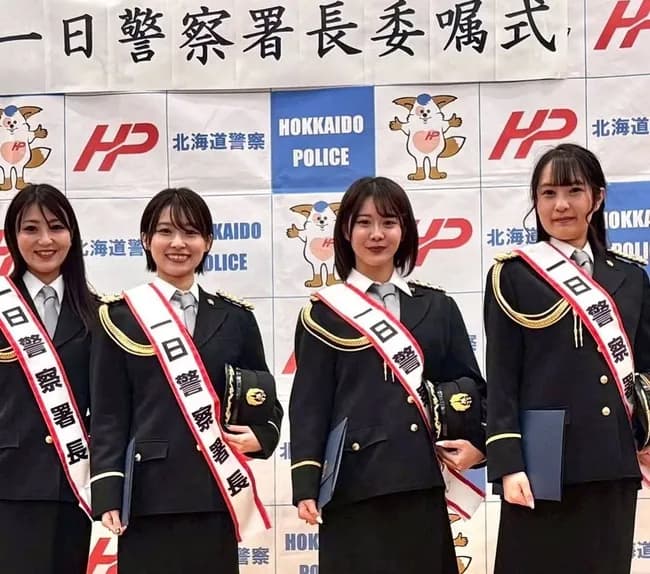 【画像】ミス北海道4人が1日警察署長ｗｗｗｗｗｗｗｗｗｗｗ