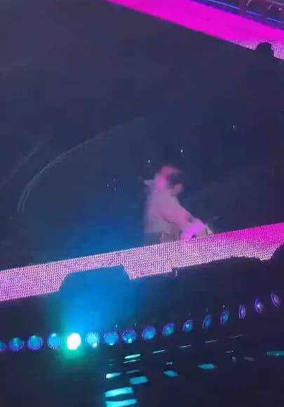 【悲報】人気アイドル、パルクール失敗