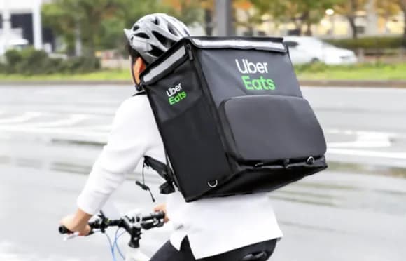 【朗報】UberEats配達員の月収、限界突破してしまうｗｗｗｗｗｗｗｗｗ