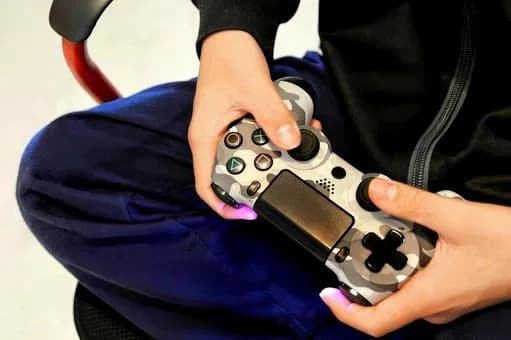 【悲報】まともな大人はゲームやらない←コレｗｗｗｗｗｗｗｗｗｗｗｗｗｗｗｗ