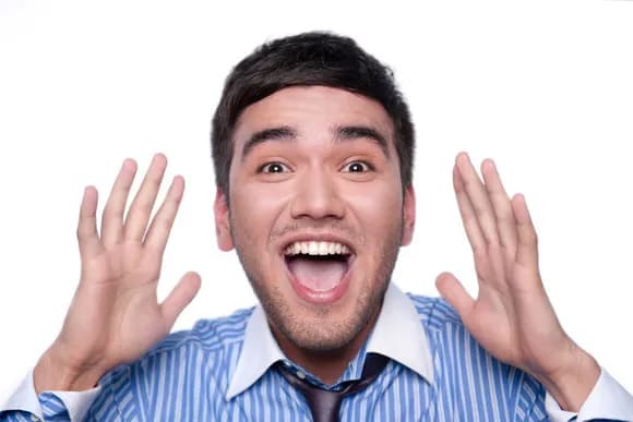 【悲報】来日したアメリカ人「日本は技術的にとても遅れていて驚きましたw」