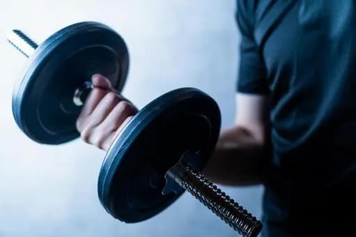 【朗報】筋トレ(楽しいです、マッチョなれます、筋友できます、趣味筋トレと言えます、モテます)←この趣味ｗｗｗｗｗｗｗｗｗｗｗｗｗｗｗｗ