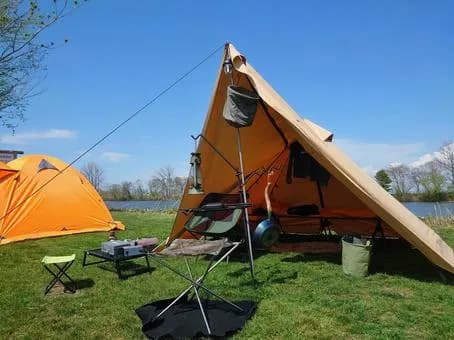 【悲報】ソロキャンプやってる奴って変な奴多くね？ｗｗｗｗｗｗｗｗｗｗｗｗｗｗｗｗ