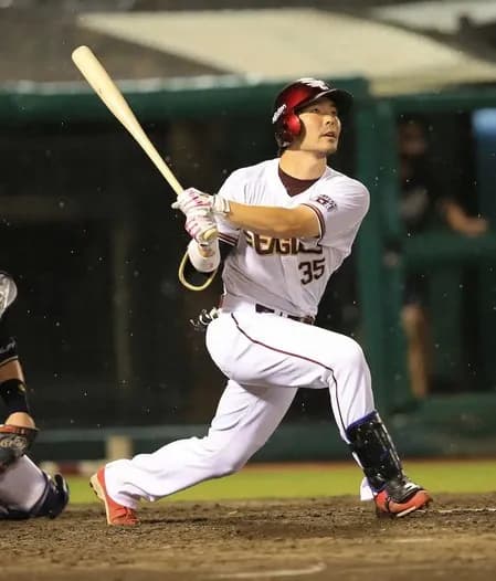 楽天・島内(35)　現役引退を決断