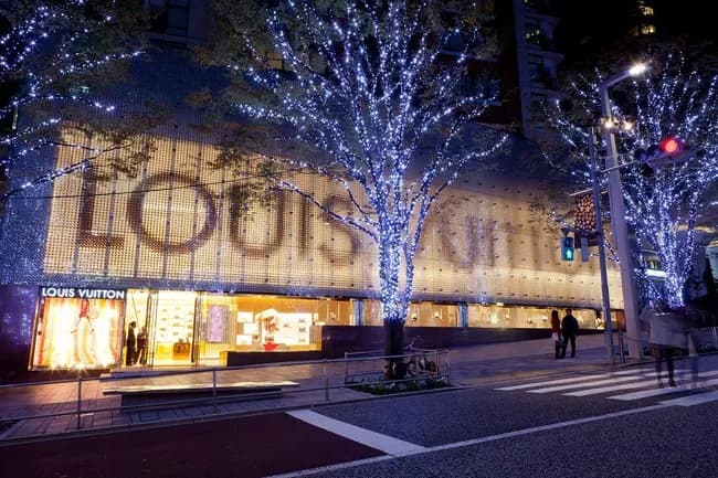 ルイ・ヴィトン「我々が世界一のブランドになったのは日本のおかげです」←これマジかよ