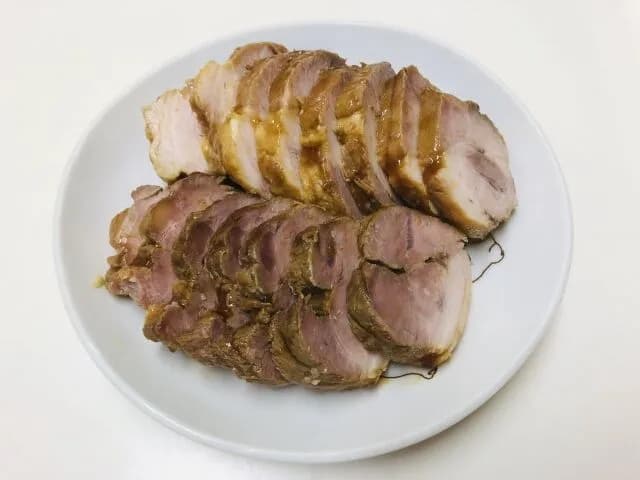 スーパーでチャーシュー買ったら驚くほど美味しくなくて草🥺