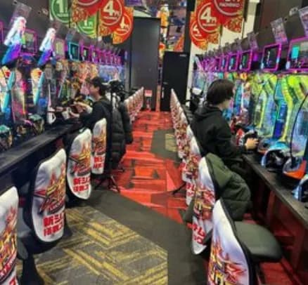 【悲報】今のパチンコ、勝てなさ過ぎて動画配信者しか打たなくなってしまう・・・・・・