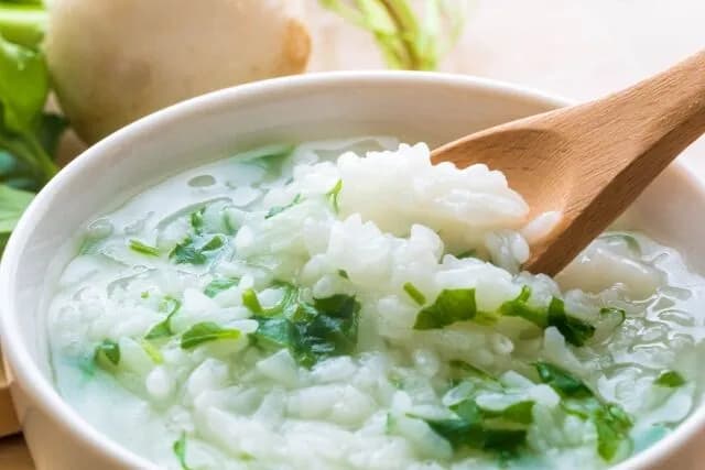 七草粥の七草を全て答えられる日本人、ほぼ絶滅