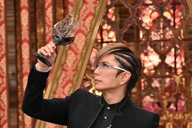 GACKTさん「格付けチェック『ホテルで100万の良いワイン』ってだけで特定できちゃって簡単だったｗ」
