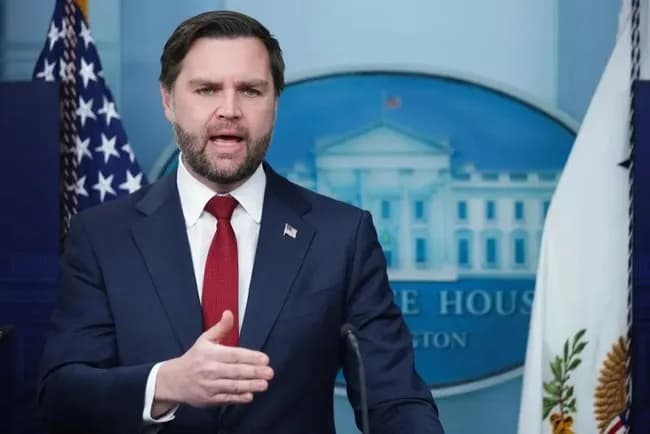 【悲報】バンス米副大統領、移民捜査官の発砲を擁護「狂った左派が射殺されただけ」