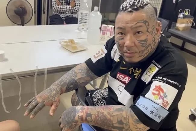 【悲報】いじめ加害者、ヤバそうなオッサンに目を付けられてしまう