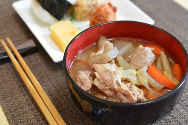 豚汁に入ってないとキレるもの第一位は「豚肉」