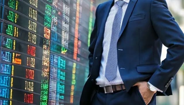 個別銘柄買うやつってさあ