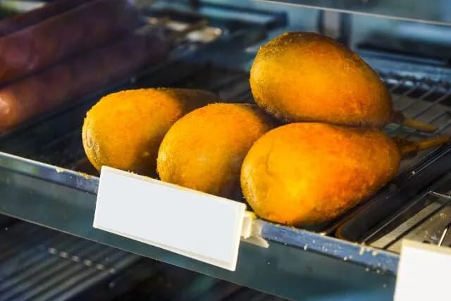 アメリカンドッグ食べ放題の店ってめっちゃ流行りそうじゃね？