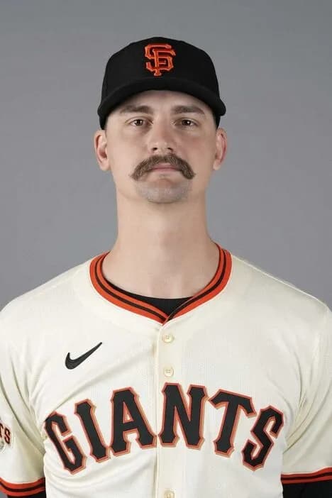 オリックスの新外国人、211センチメートルｗｗｗｗ