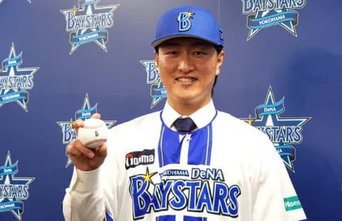 『ハマのゴツ市』を目指す！人的補償で加入の古市尊が会見、横浜の街には「都会ですね」と笑顔