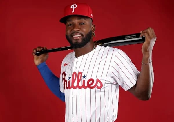 日本ハム、ロドリフォ・カストロと合意　背番号「6」メジャー通算22本塁打　強肩内野手　