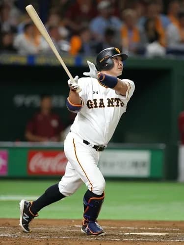 阿部慎之助　率.284(7514-2132) 本406 点1285 OPS.863