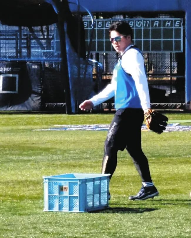 【悲報】DeNAドラ1の小田くん90スイングで柵越え3本