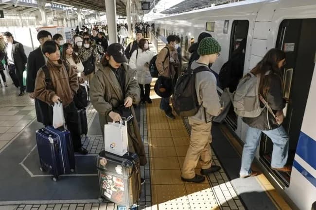 【常識一変！】「金払った席だぞ」拒否は当然…？ “席替わって”騒動で見えた「日本人の余裕のなさ」