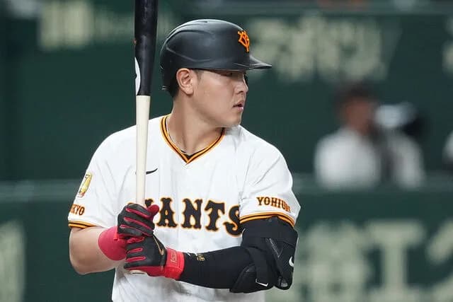 【大正義】読売ジャイアンツ、岡本譲渡金17億の使い方がすごい