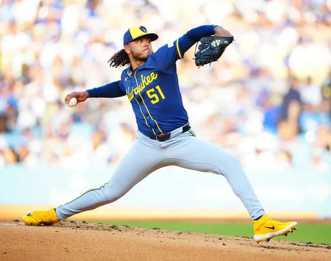 【朗報】大正義ドジャース、ディアス、タッカーの次は昨年最多勝のペラルタを獲得へ