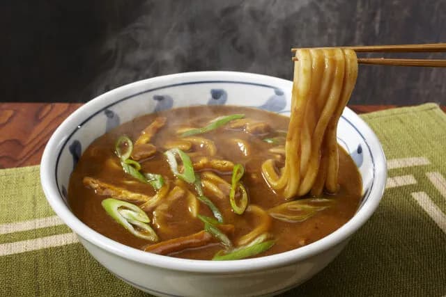 カレーうどんって100点のやつでも70点くらいだよな🥺