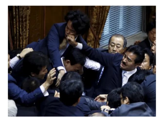 立憲民主小西議員、違憲と言い続けた安保法制に対し「やっぱ合憲」とか言い出す