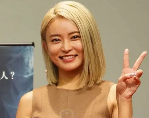 【速報】小島瑠璃子「夫が亡くなりドン底にいた私を救ったのはお茶でした。そこでお茶専門店をオープンしました」