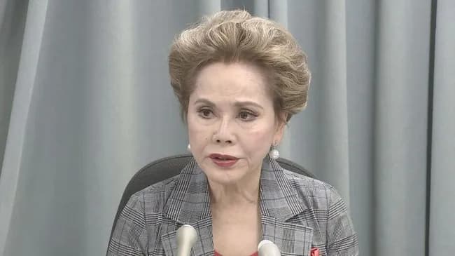 デヴィ夫人、反論「愛犬を殺した医師に詰問したらマネージャーに羽交い締めにされた」