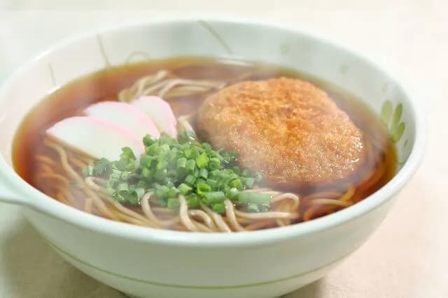 「コロッケそば」とかいうよく分からない食べ物あるでしょ？