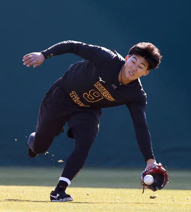 【阪神】肉離れのドラフト１位立石正広が軽快にランニング　回復順調か