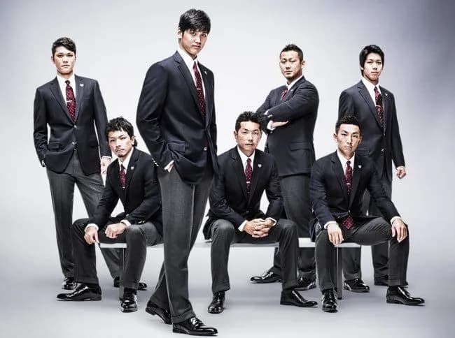 【画像】昔の侍ジャパン×スーツ姿、限界突破していたｗｗｗｗｗｗｗ