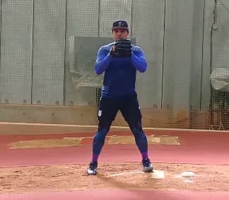 DeNA東克樹、『体づくり』に手応え　３年連続４度目の開幕投手へ意欲「結婚式に参加したとき、スーツがちょっと小さく感じた」