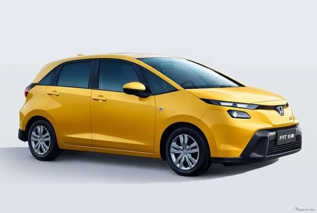 【悲報】ホンダフィット、可愛さも失われただダサいだけの車になる